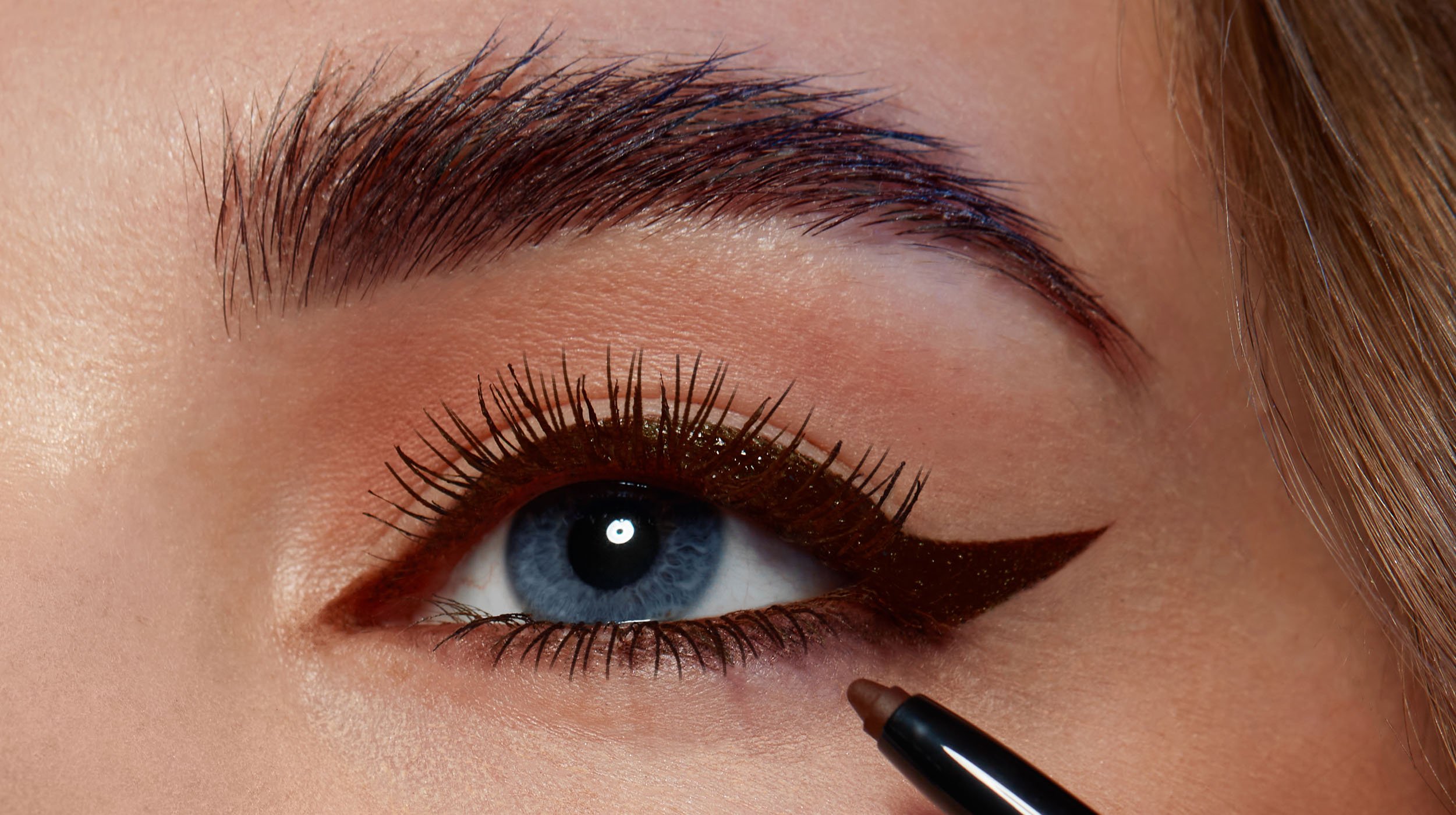 8 Best Eyeliners for the Waterline in 2023: Beautiful Eyes